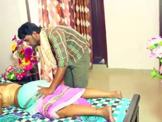 #Mallu Owner Romance With Masaz Boy Madam Uvga Valiya Na Pakkara Latest Tamil Spicy Short Film (