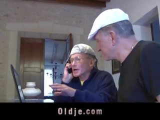 Retired oldmen เพศสัมพันธ์ และ ส่วนแบ่ง สอง วัยรุ่น