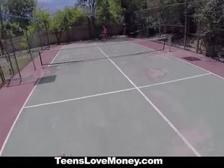 Teenslovemoney - tenis prasica jebe za denar