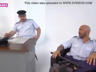 Sugarbabestv&colon; greeks poliisi upseeri seksi