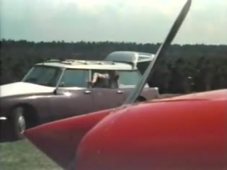 Abflug Bermudas Aka Departure Bermudas 1976: Free adult clip 06